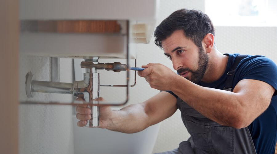 Sink faucet replacement in Clifford, IN